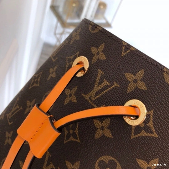 NÉONOÉ LOUIS VUITTON 0423